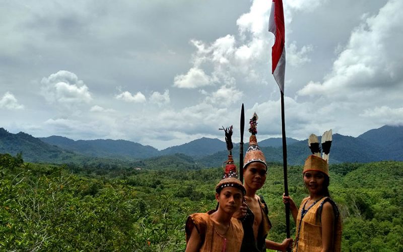 Hutan adalah sumber kehidupan masyarakat adat Dayak Tomun yang harus dilestarikan <br> Foto: Indra Nugraha/Mongabay Indonesia