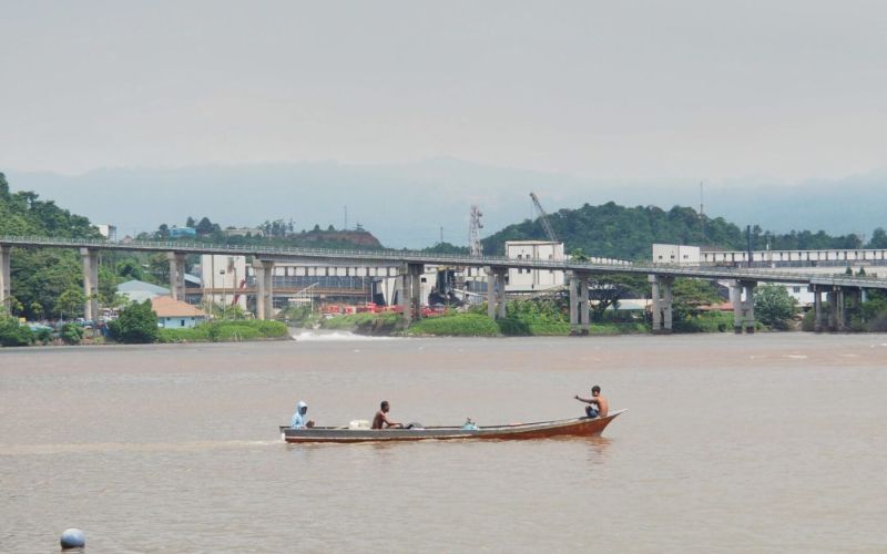 Nelayan Morowali sulit cari ikan di perairan depat pantai kala air sudah berubah warna jadi kecoklatan. Foto: Riza Salman/ Mongabay Indonesia