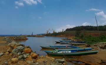 Kehidupan nelayan terdampak dengan kehadiran kawasan industri nikel di Pulau Obi. Foto: Rabul Sawal/ Mongabay Indonesia