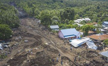 Foto udara kondisi permukiman Desa Nelelamadike pascabencana  tanah longsor di Ile Boleng, Kabupaten Flores Timur, NTT. Foto: ANTARA FOTO/Aditya Pradana Putra