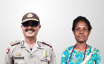 Pak Sudirman (kiri) dan Mama Bernadetta (kanan) <br> Foto: Rahman Ramlan/Yayasan BaKTI