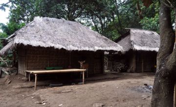 Rumah berbahan dasar bambu di desa Salut, Lombok Utara, NTB <br> FOTO/Wikicommon